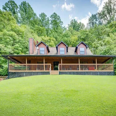 Hidden Hollow Lodge